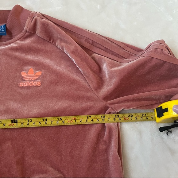 Adidas Women’s Velour Velvet Vibes Track Jacket Sz M pink soft logo fall casual - Picture 9 of 10